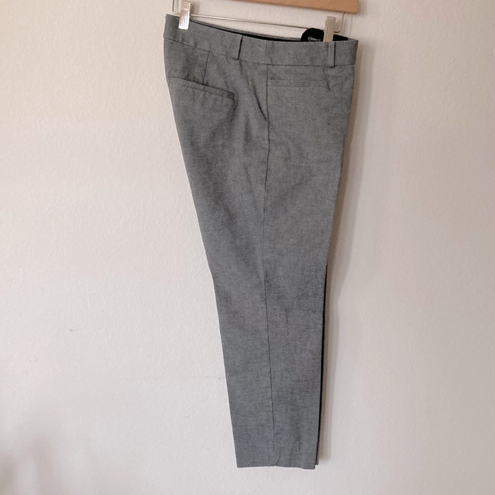 Banana Republic Sloan SIze 8P Gray pants 53%cotton 42%rayon 5%spandex